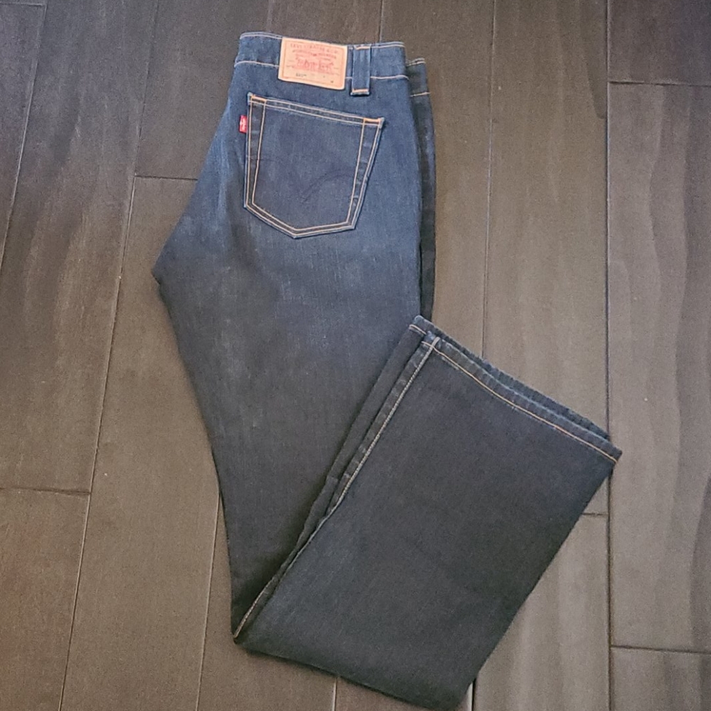 Levi's 525  Jean's,  never worn